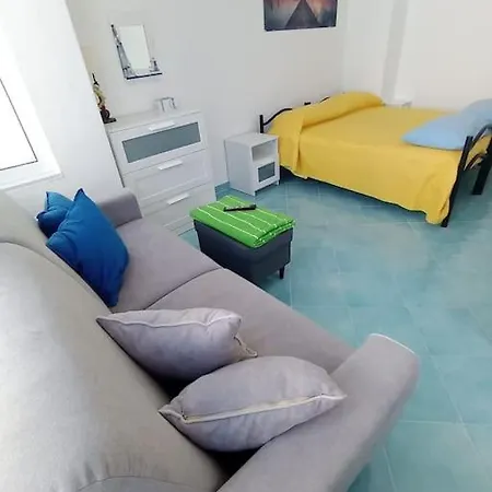 Bruder Hous * 伊斯基亚
