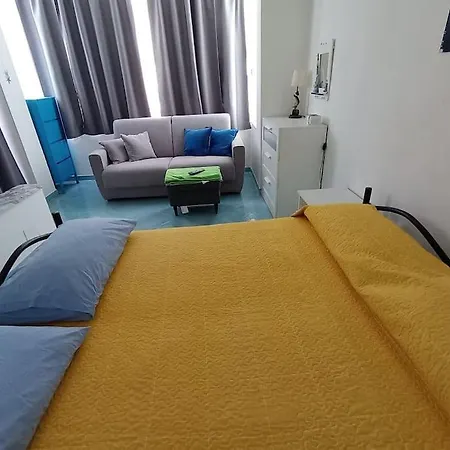 Bruder Hous Διαμέρισμα *