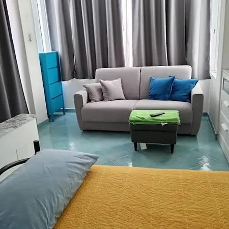 Bruder Hous * Ischia